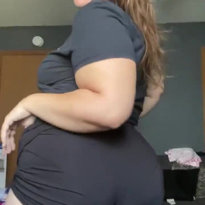 Video by hornythickitten published on June 21,2023 11:33:00 - BestThots