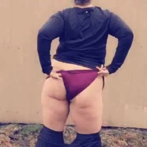 Video by hornythickitten published on April 21,2023 03:26:00 - BestThots