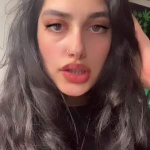 ariakhan00 #5711015