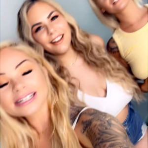 Video by brookeshowsxx published on January 3,2024 20:45:55 - BestThots