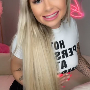 Video by brookeshowsxx published on January 3,2024 20:53:13 - BestThots