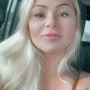 Video by brookeshowsxx published on January 3,2024 20:53:04 - BestThots