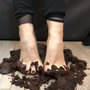 Video by shapeofmysoles published on May 7,2023 12:18:00 - BestThots