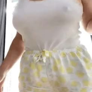 Video by baddiemi published on August 17,2023 21:13:55 - BestThots