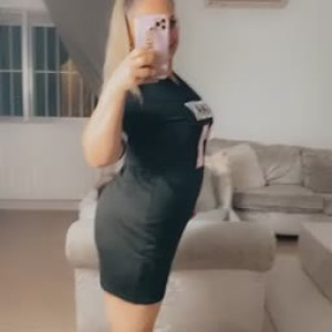 Video by baddiemi published on August 17,2023 17:47:36 - BestThots