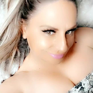 Video by baddiemi published on August 17,2023 19:10:32 - BestThots