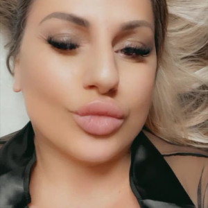 Video by baddiemi published on August 17,2023 16:52:59 - BestThots