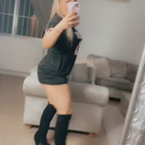 Video by baddiemi published on August 17,2023 18:14:31 - BestThots