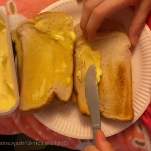 Video by chrissycantwalk published on April 8,2023 09:59:00 - BestThots