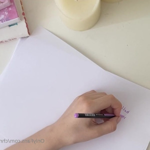 Video by chrissycantwalk published on April 17,2023 03:01:00 - BestThots