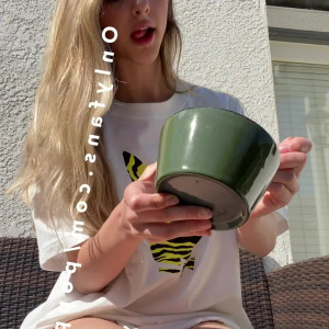 Video by poppsicle published on March 4,2023 21:05:00 - BestThots