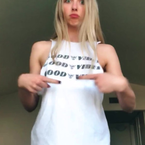 Video by poppsicle published on June 9,2023 10:35:00 - BestThots