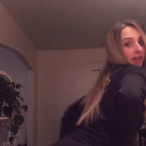 Video by poppsicle published on June 11,2023 01:08:00 - BestThots