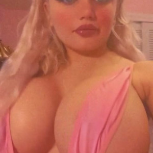 Video by barbiedollchloe published on April 4,2023 04:58:00 - BestThots