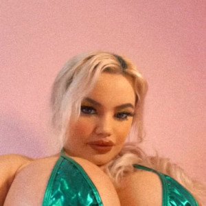 Video by barbiedollchloe published on April 1,2023 17:23:00 - BestThots