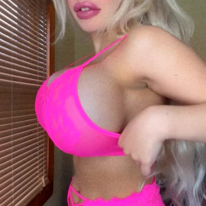 Video by barbiedollchloe published on March 2,2023 09:50:00 - BestThots
