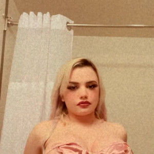 Video by barbiedollchloe published on May 1,2023 12:36:00 - BestThots