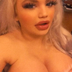 Video by barbiedollchloe published on April 29,2023 11:50:00 - BestThots
