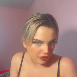Video by barbiedollchloe published on April 24,2023 15:14:00 - BestThots