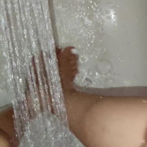 Video by angieefeet published on June 17,2023 04:06:00 - BestThots