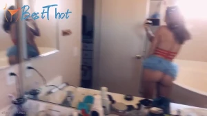 Video by mollypills published on January 19,2025 04:02:33 - BestThots