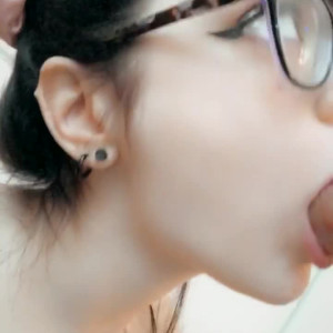 Video by honeymomo published on August 18,2023 08:27:00 - BestThots