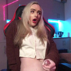 Video by itszoestarr published on March 5,2023 03:01:00 - BestThots