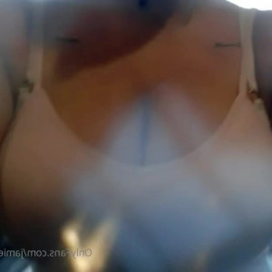 Video by jamieleepinkymummy published on June 10,2023 13:47:00 - BestThots