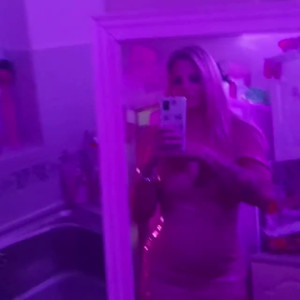 Video by jamieleepinkymummy published on March 24,2023 22:59:00 - BestThots