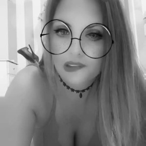 Video by jamieleepinkymummy published on May 22,2023 03:14:00 - BestThots