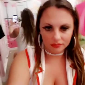 Video by jamieleepinkymummy published on April 15,2023 10:18:00 - BestThots