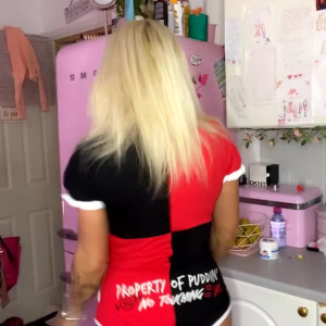 Video by jamieleepinkymummy published on March 24,2023 13:25:00 - BestThots