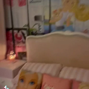 Video by jamieleepinkymummy published on May 25,2023 00:00:00 - BestThots