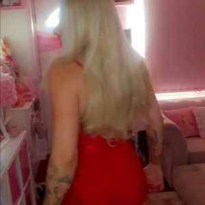 Video by jamieleepinkymummy published on April 3,2023 04:08:00 - BestThots