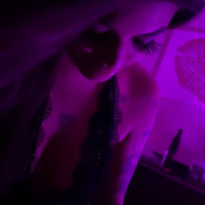 Video by naughtynicolexxo published on March 12,2023 19:57:00 - BestThots