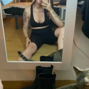 Video by lexiemoonx published on August 17,2023 18:08:29 - BestThots