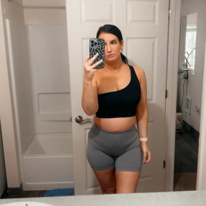 Video by khloeeluca published on April 13,2023 19:34:00 - BestThots