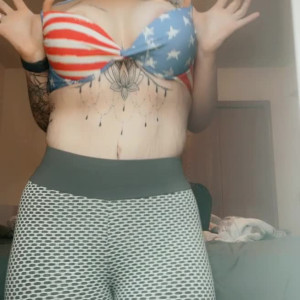 queenbeeautiful2021 #3327537