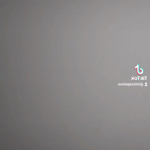 Video by miss_epaisse published on July 4,2023 19:24:00 - BestThots