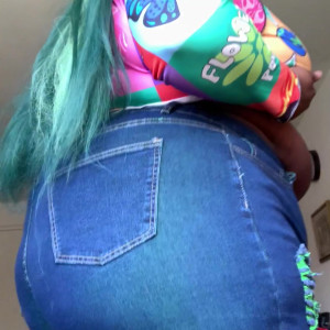 Video by phat_ass_phoebe published on July 29,2023 21:02:00 - BestThots