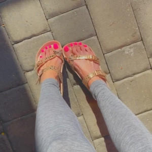 Video by beautyandherfeetz published on March 11,2023 23:21:00 - BestThots