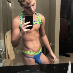 Video by rawr_itsben published on July 30,2023 18:18:00 - BestThots