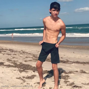 Video by rawr_itsben published on April 26,2023 07:48:00 - BestThots