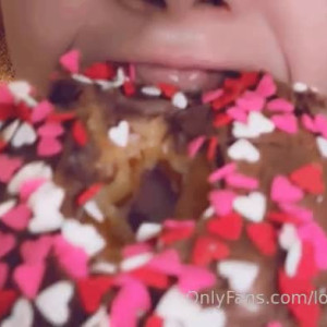 Video by lovegiantess published on August 11,2023 17:26:02 - BestThots