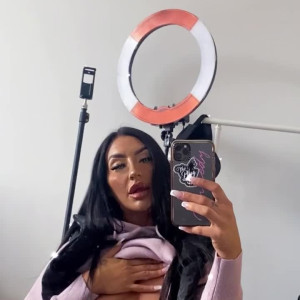 Video by kendalkink published on April 3,2023 04:51:00 - BestThots