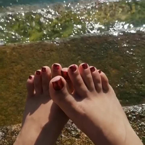 sandysmallfeet #3941138