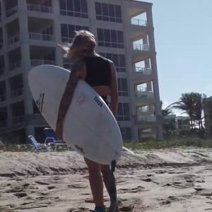 Video by surfwithclaire published on April 9,2023 17:33:00 - BestThots