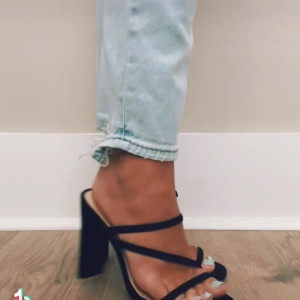 Video by onlyfeetofandi published on May 6,2023 20:00:00 - BestThots