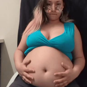 Video by agirlwholikestoeat published on August 17,2023 21:45:57 - BestThots