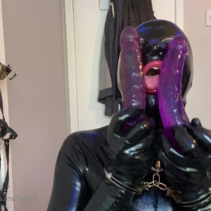 Video by luciaandleighlatex published on April 9,2023 03:40:00 - BestThots